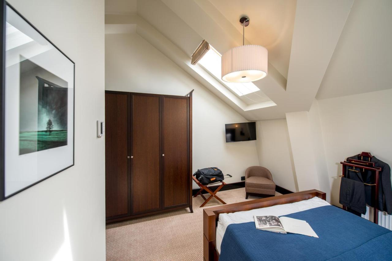 Astoria Hotel Λβιβ Εξωτερικό φωτογραφία