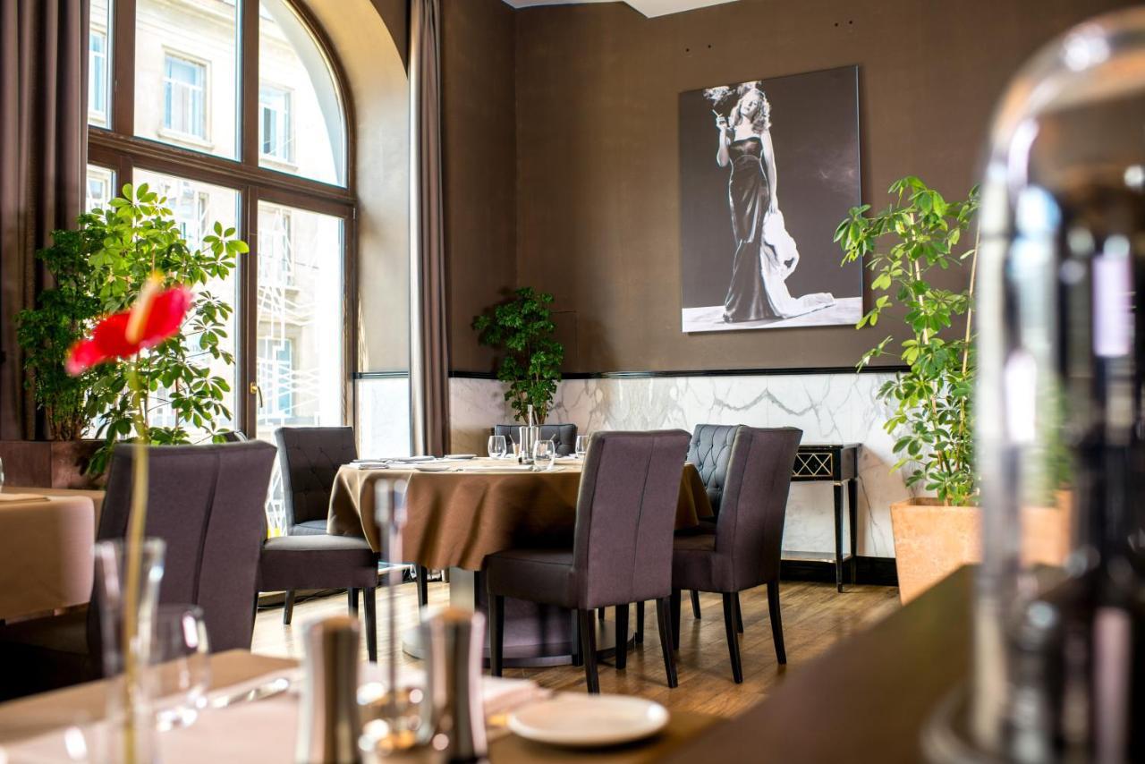 Astoria Hotel Λβιβ Εξωτερικό φωτογραφία