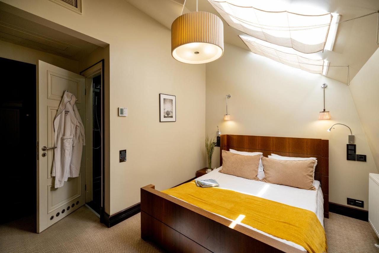 Astoria Hotel Λβιβ Εξωτερικό φωτογραφία