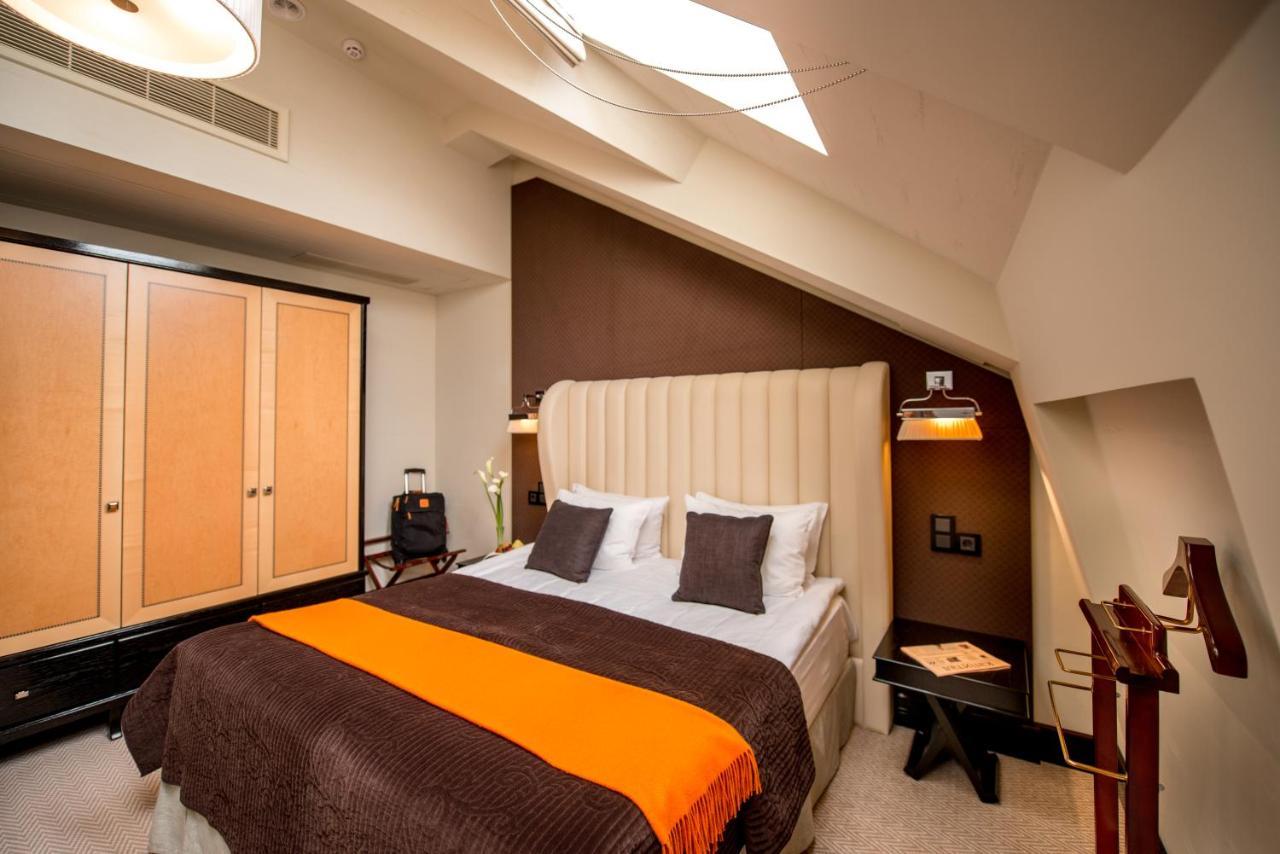 Astoria Hotel Λβιβ Εξωτερικό φωτογραφία