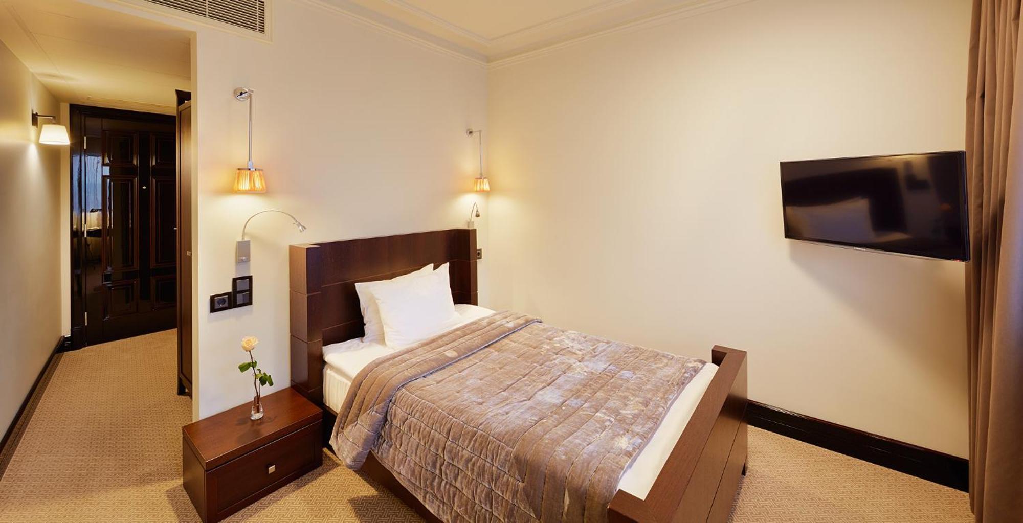 Astoria Hotel Λβιβ Εξωτερικό φωτογραφία