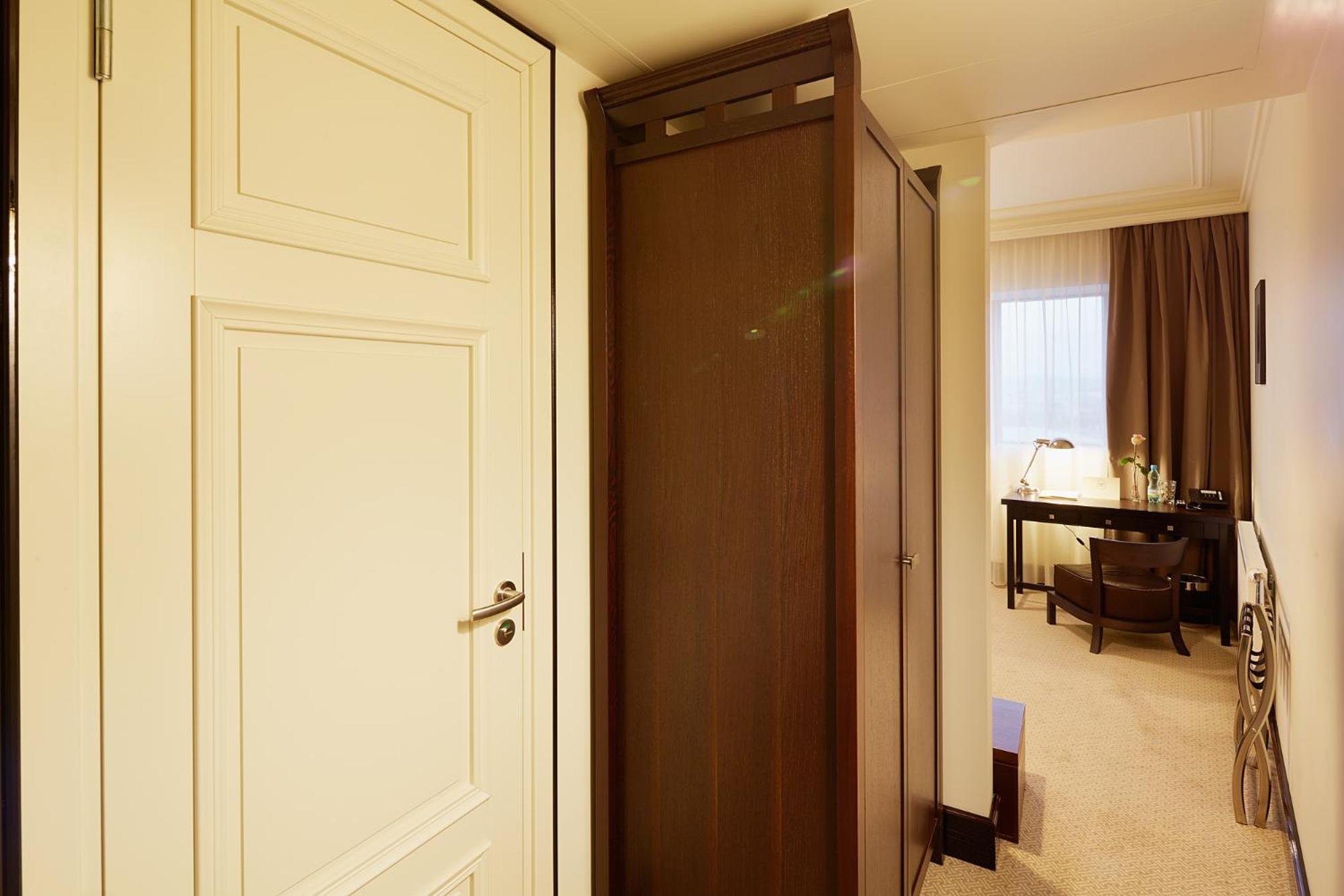 Astoria Hotel Λβιβ Εξωτερικό φωτογραφία