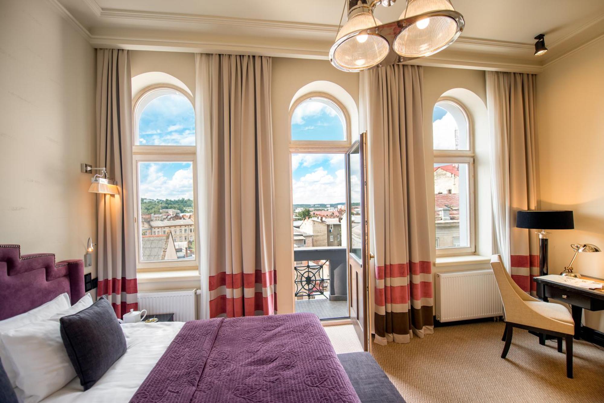 Astoria Hotel Λβιβ Εξωτερικό φωτογραφία