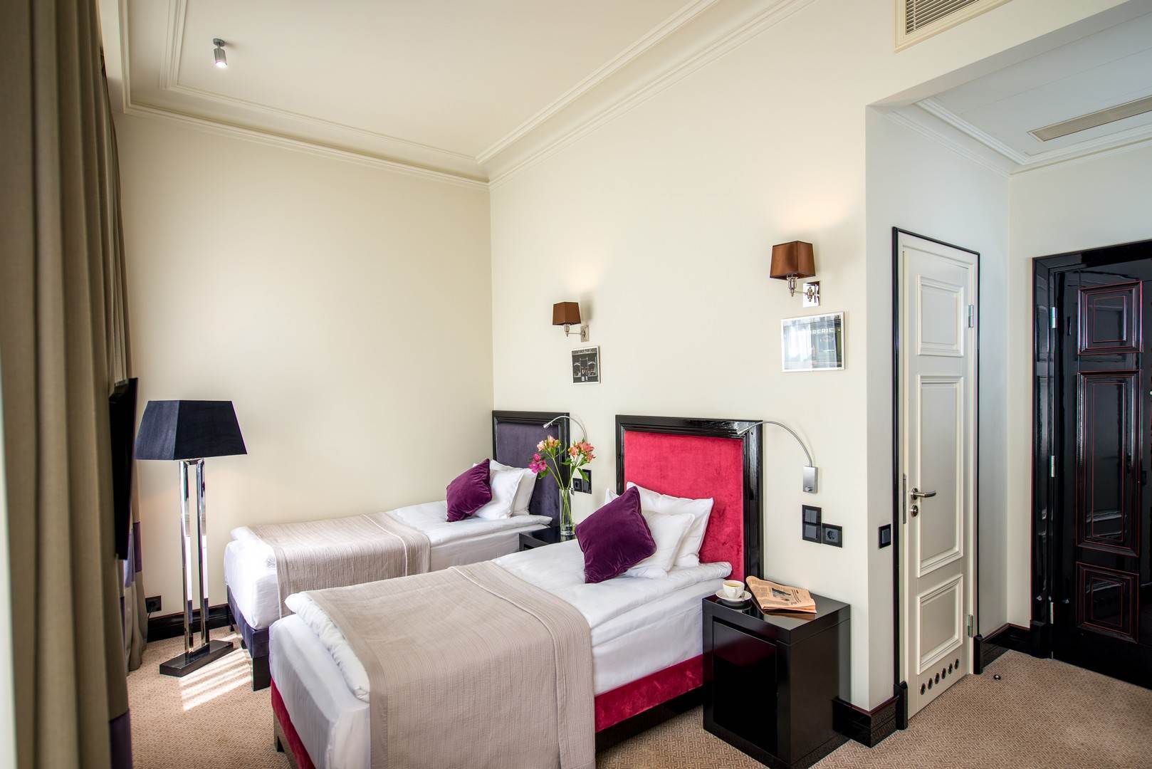 Astoria Hotel Λβιβ Εξωτερικό φωτογραφία