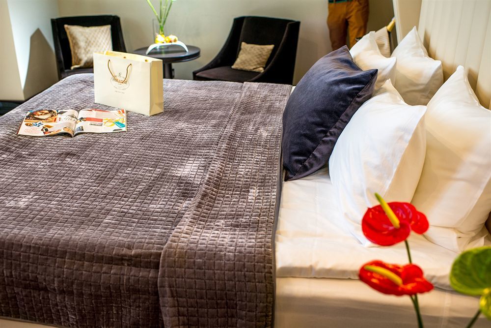 Astoria Hotel Λβιβ Εξωτερικό φωτογραφία