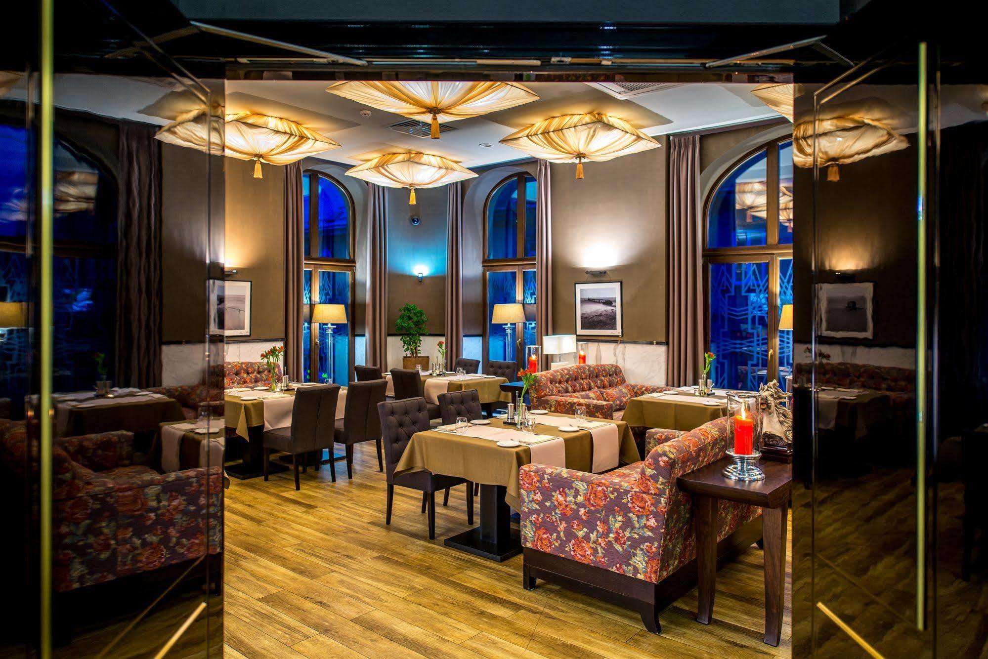 Astoria Hotel Λβιβ Εξωτερικό φωτογραφία